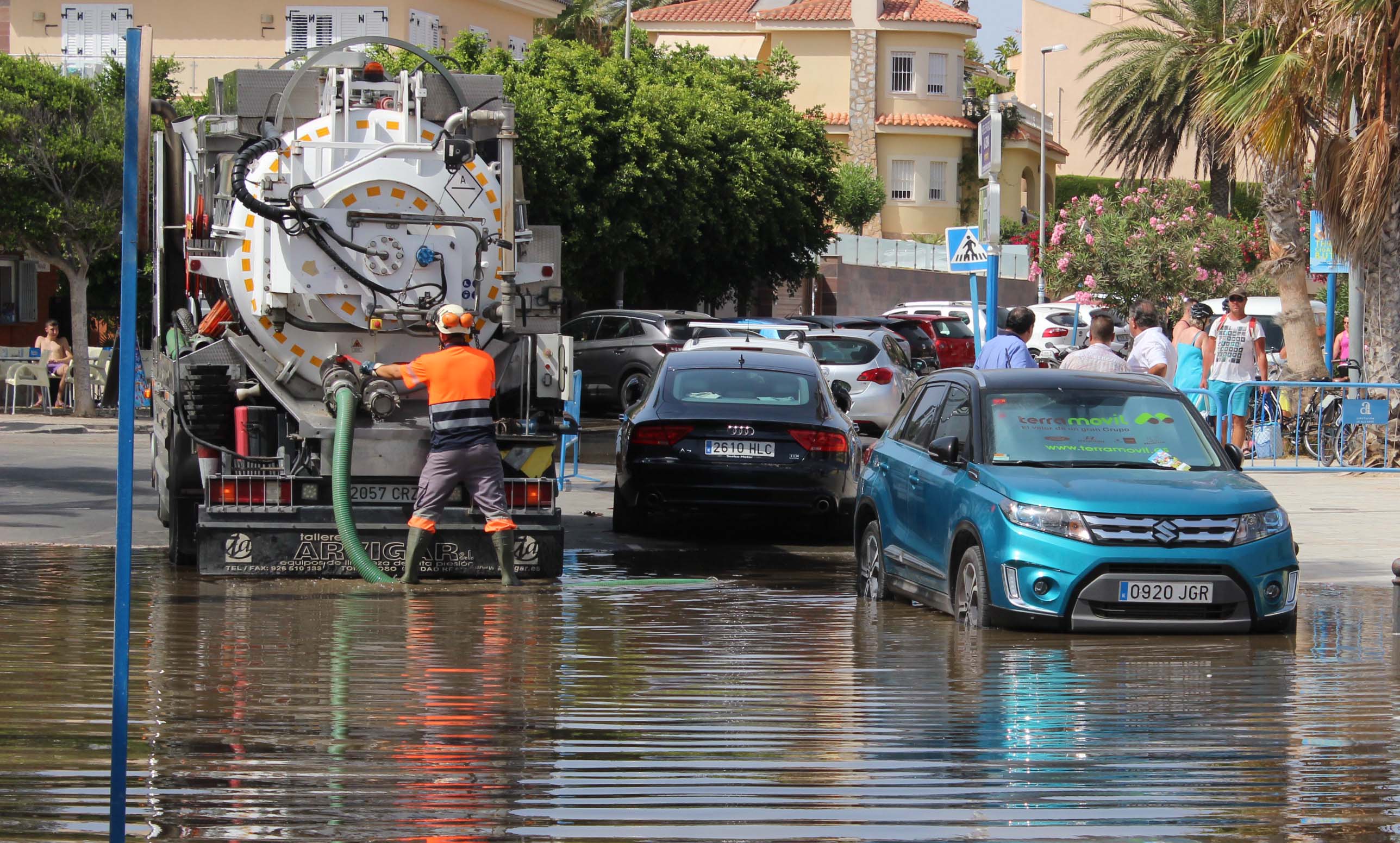 At La Zenia beach the sewage was almost 12 inches deep, 