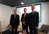 BEST WESTERN PREVÉ CONTAR CON MÁS DE 30 HOTELES EN ESPAÑA & PORTUGAL EN 2021 De Izquierda a Derecha, el gerente y propietario del Best Western Premier Hotel Dante de Barcelona, Fernando Osorio; el Director Internacional del área Member Services de BW, Neville Graham; y el Director de Desarrollo y Operaciones para España y Portugal, Oriol Maresch