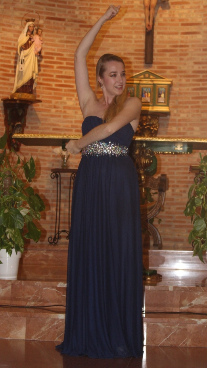 Verity Sings Her Way To Sicily