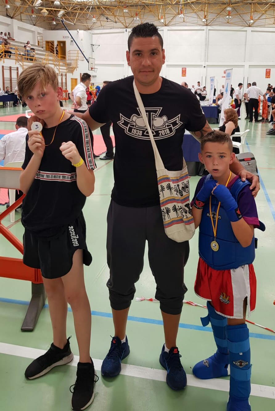 Gold for Jamie and Silver for Curtis at Valencian kick boxing Championships
