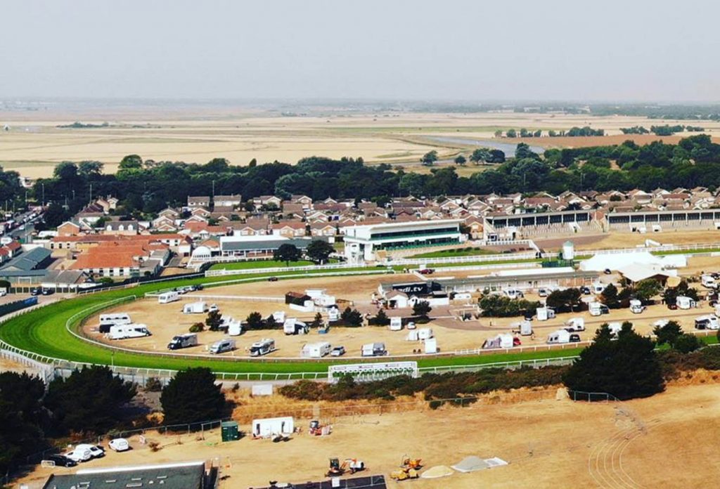 NAP HAND AT YARMOUTH!