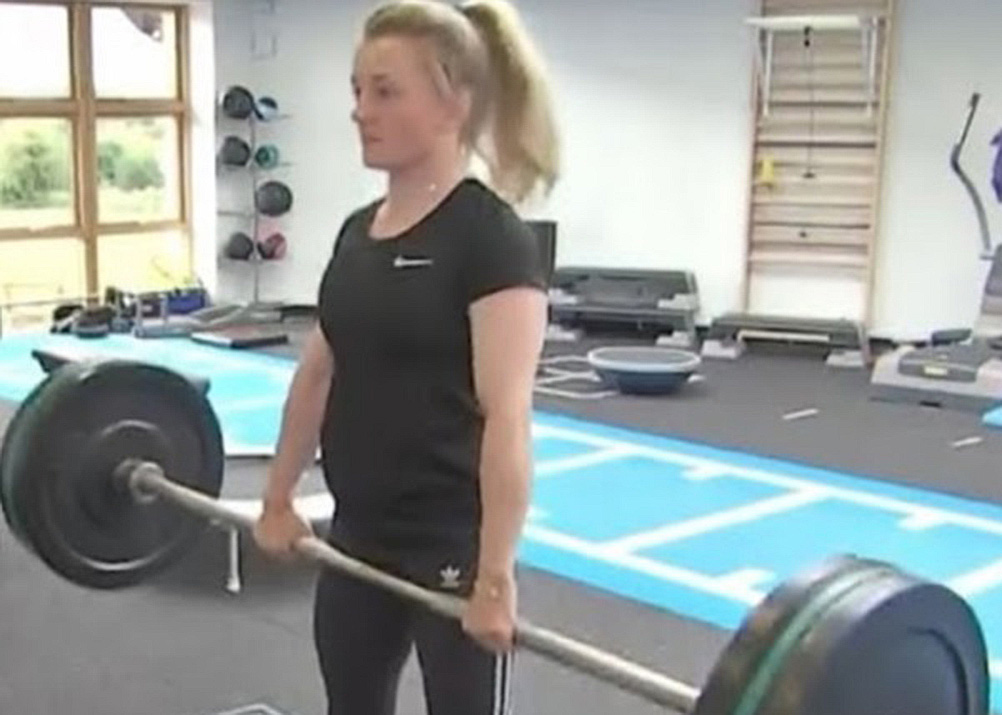 HOLLIE’S PUNCHING ABOVE HER WEIGHT! News, Sport, Information