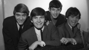  Image captionWayne Fontana (second left) and the Mindbenders