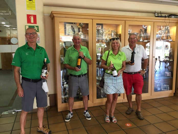 20200904 ROSS WINS MONTGO BLUE TEE COMPETITION