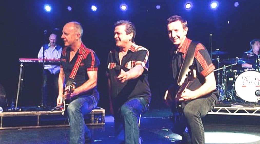 Villamartin Plaza remembers Bay City Rollers star Les McKeown - Vimarsana News