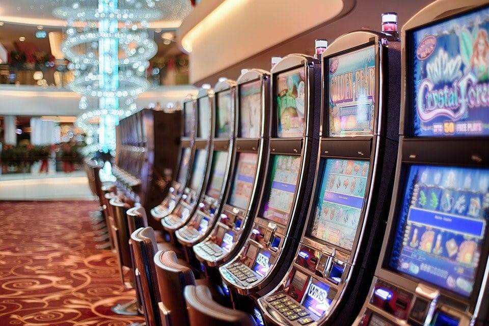 Slots are one of the most popular online casino games.